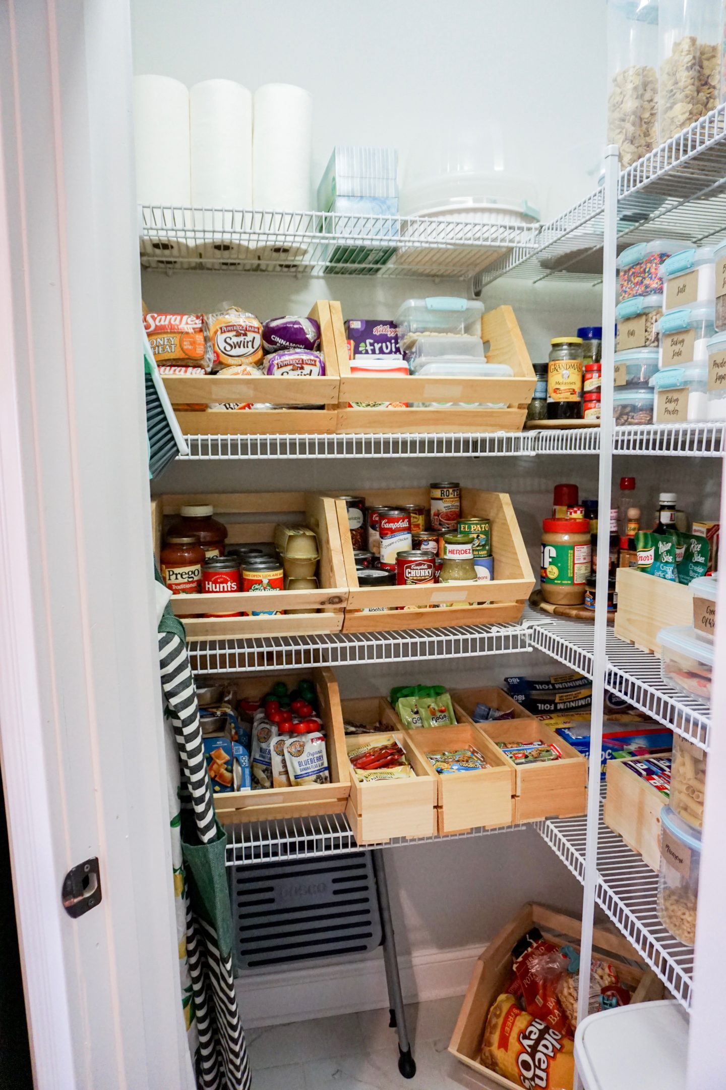 How I Organize My Pantry | Before & After! - kateschwanke